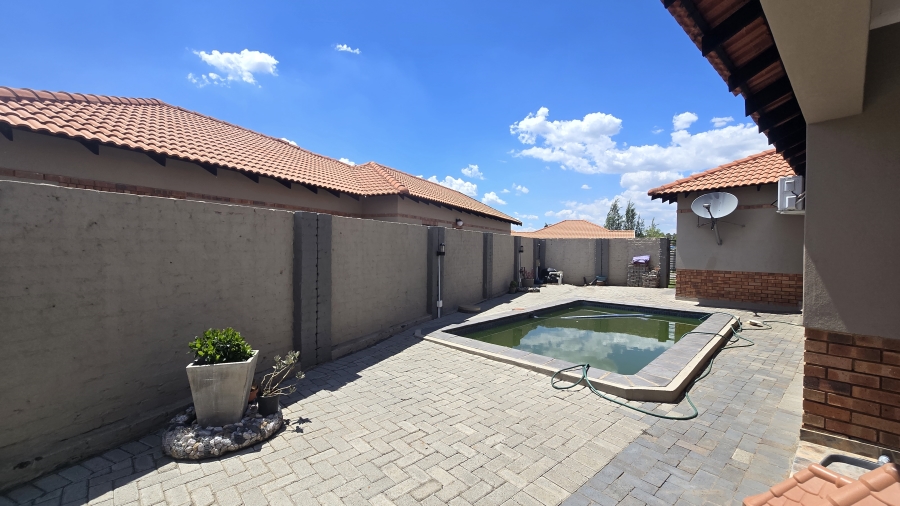 3 Bedroom Property for Sale in Waterkloof North West